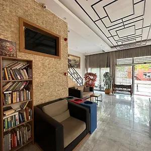Okur 2* Istanbul
